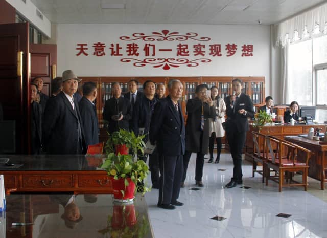 兗州區(qū)人大、政協(xié)領(lǐng)導(dǎo)蒞臨天意機(jī)械參觀考察