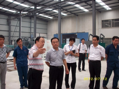 2012.7.12日李國(guó)忠教授到我公司參觀考察、指導(dǎo)工作