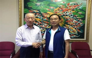 印尼著名僑領(lǐng)、印尼泛印集團(tuán)董事長(zhǎng)、印尼總統(tǒng)大學(xué)創(chuàng)辦人-李文光